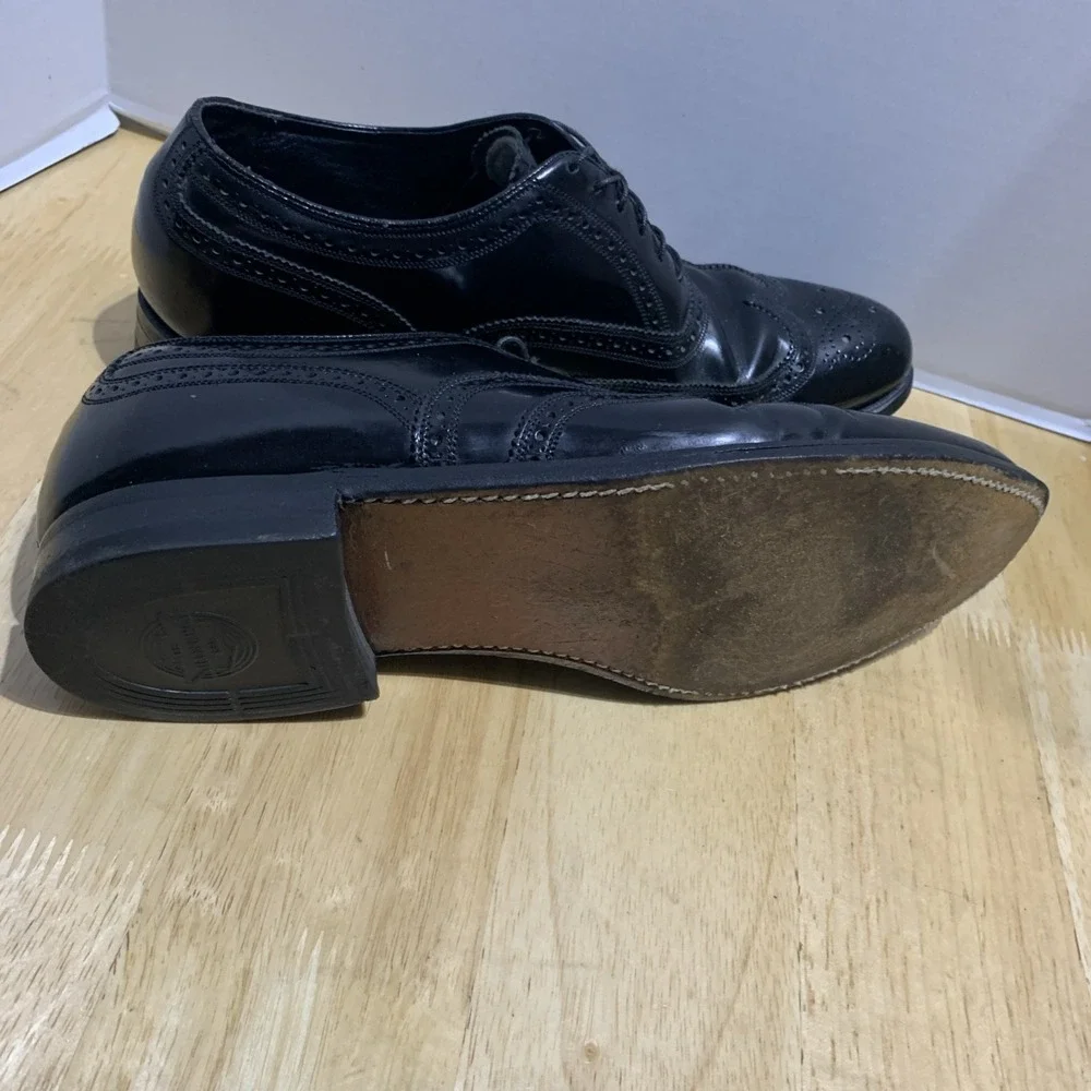 Florsheim Mens 10.5D Black Flexible Fiben Insole Leather Wingtip Oxford Dress